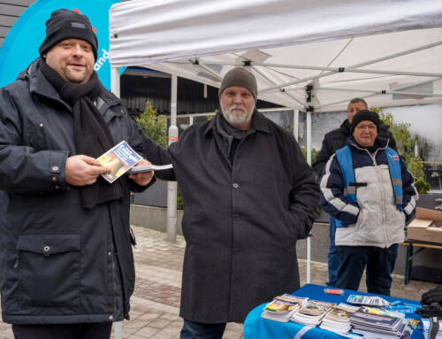 Knackig-kalter Infostand in Erkrath!